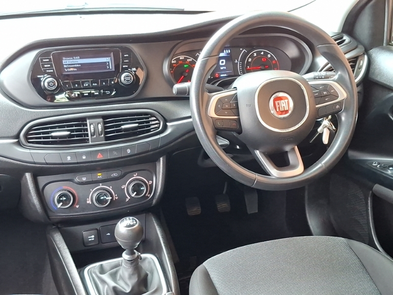 Fiat Tipo 1.4 Mpi Street Hatchback Euro 6 White #15