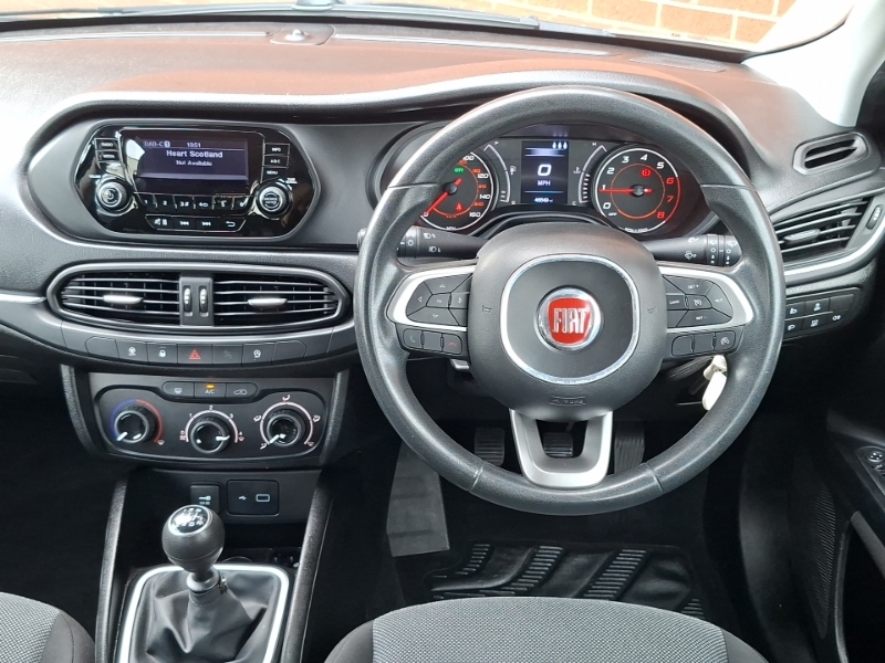 Fiat Tipo 1.4 Mpi Street Hatchback Euro 6 White #8