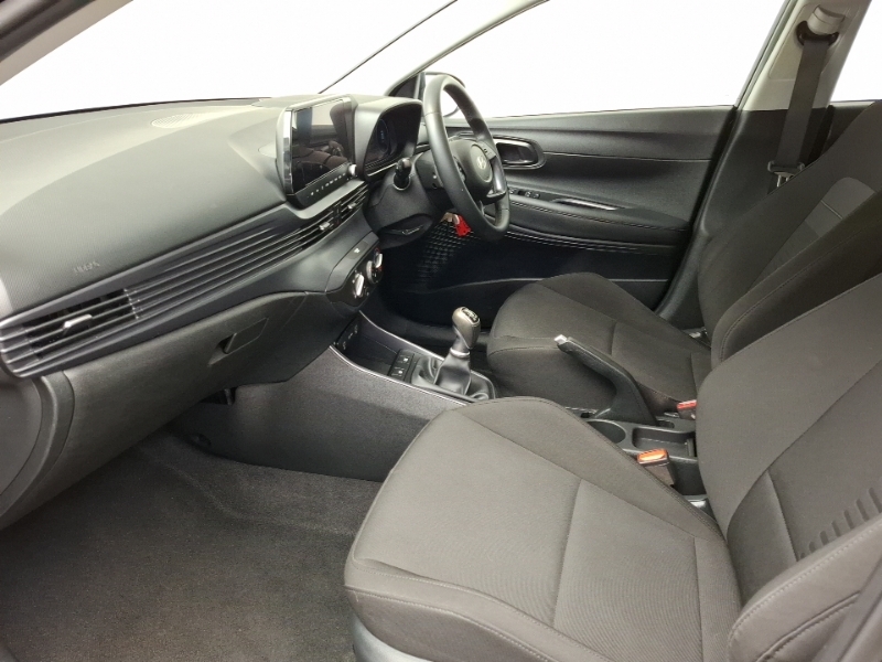 Hyundai Bayon 1.0 Tgdi Advance Black #5