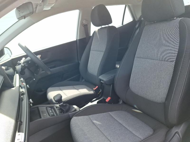 Kia Stonic 1.0T Gdi 98 Pure Dct White #5