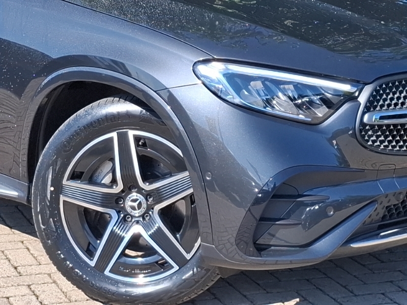 Mercedes-Benz GLC Class Glc 300 4Matic Amg Line Premium 9G-tronic Silver #19