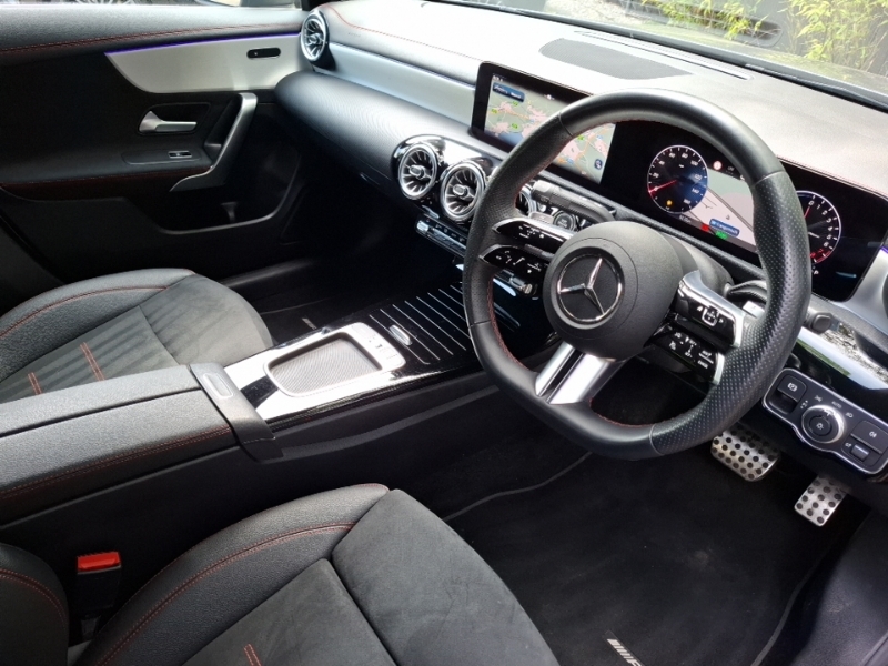 Mercedes-Benz CLA Class Cla 250 200Kw Eq Amg Line Prem Ed 85Kwh Red #17