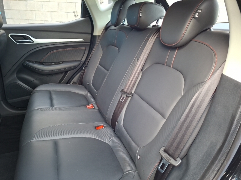 MG ZS 1.5 Vti-tech Exclusive Black #6