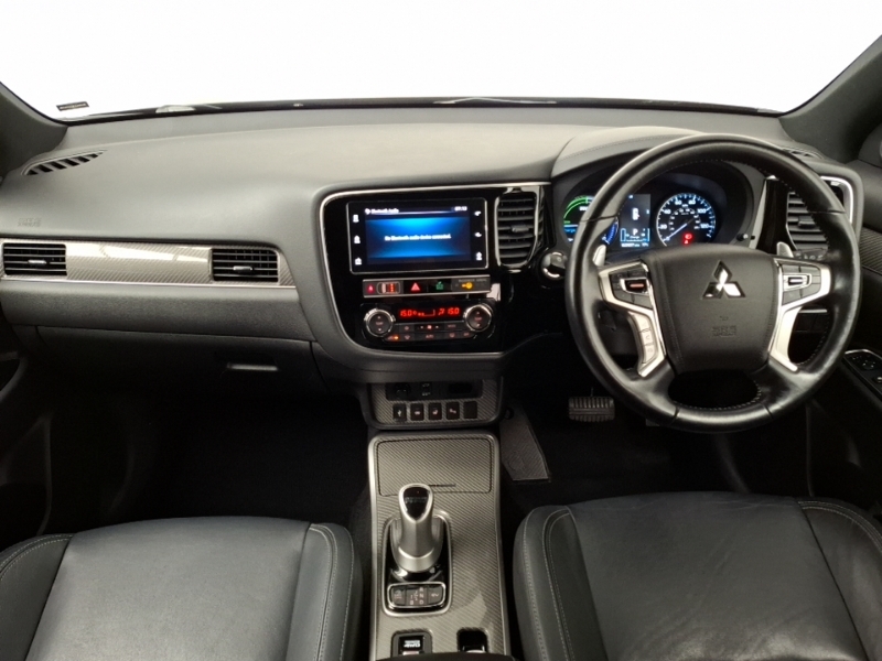 Mitsubishi Outlander 2.4 Phev 4H Black #3