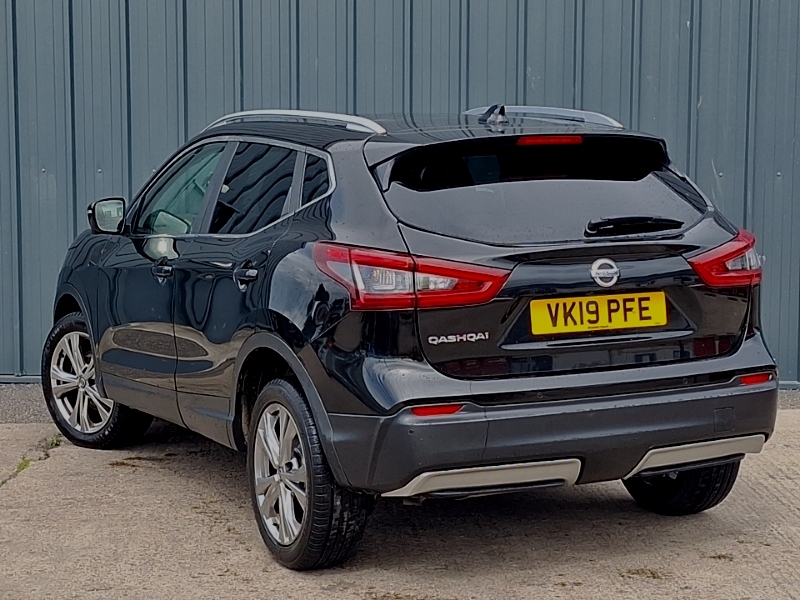 Nissan Qashqai 1.3 Dig-t N-connecta Black #2