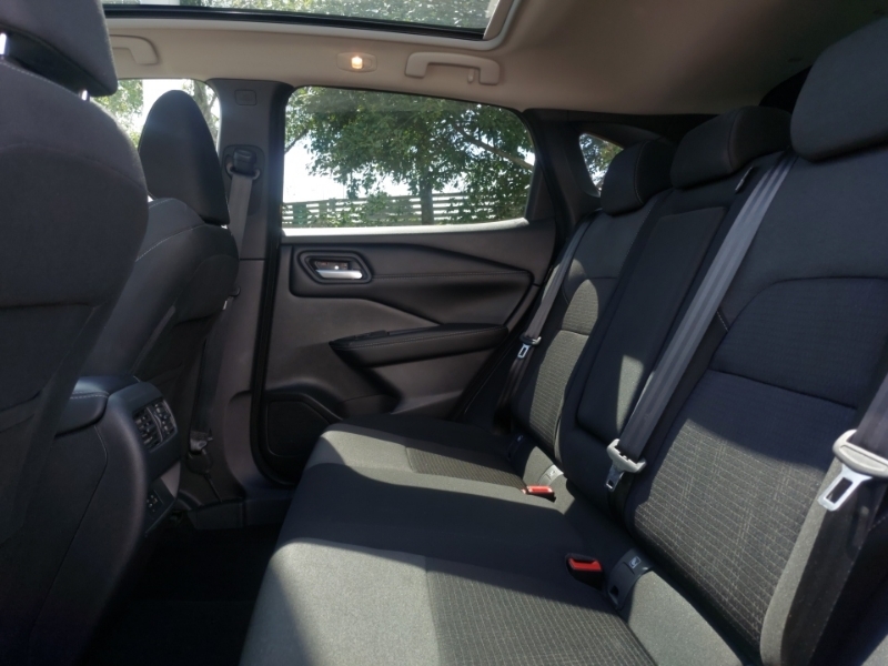 Nissan Qashqai 1.3 Dig-t Mh N-connecta Glass Roof Red #6