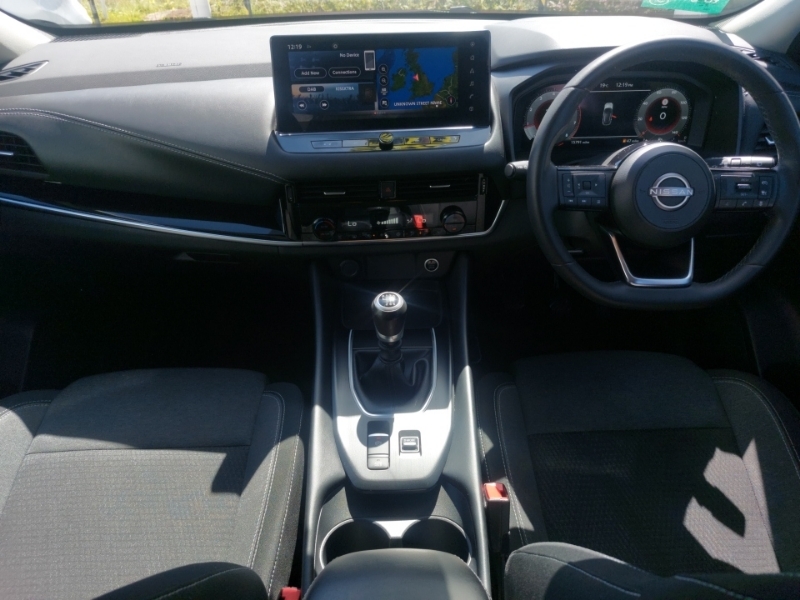 Nissan Qashqai 1.3 Dig-t Mh N-connecta Glass Roof Red #3