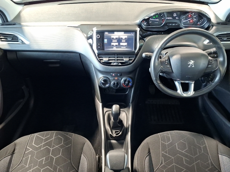 Peugeot 2008 1.2 Puretech Active White #3