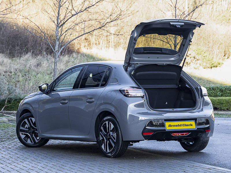 Peugeot 208 1.2 Hybrid 110 Gt E-dsc6 Black #18