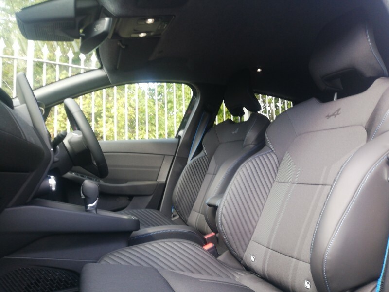 Renault Clio 1.6 E-tech Fh 145 Techno Esprit Alpine Black #5