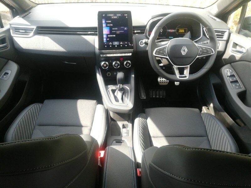 Renault Clio 1.6 E-tech Fh 145 Techno Esprit Alpine Black #3