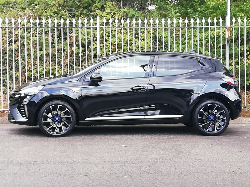 Renault Clio 1.6 E-tech Fh 145 Techno Esprit Alpine Black #4