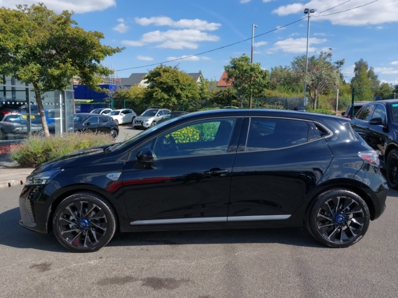 Renault Clio 1.6 E-tech Fh 145 Techno Esprit Alpine Black #4