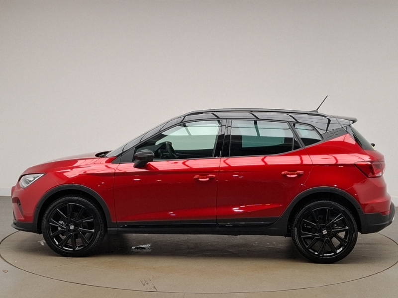 Seat Arona 1.0 Tsi 115 Fr Black Edition Dsg Red #4