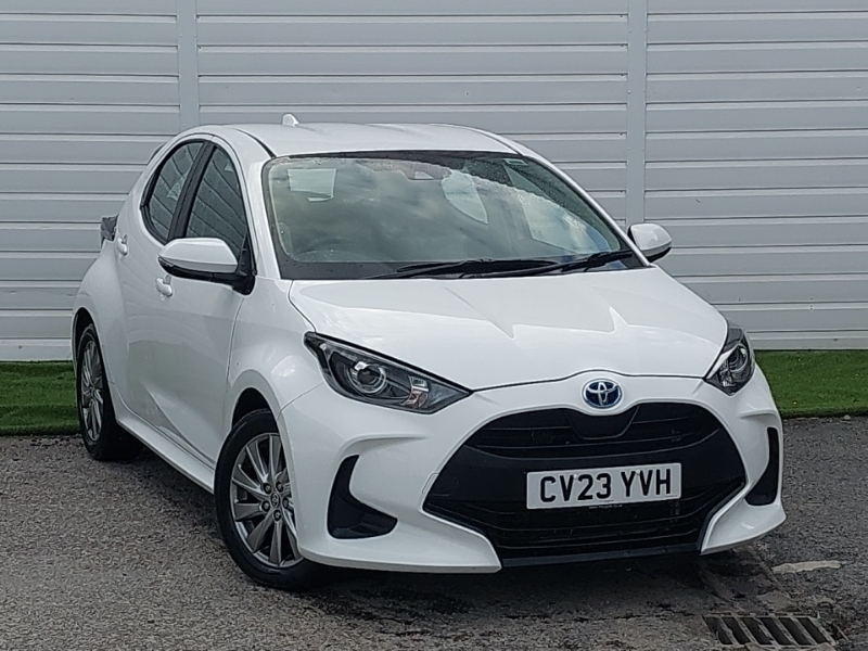 Toyota Yaris 1.5 Hybrid Icon Cvt White