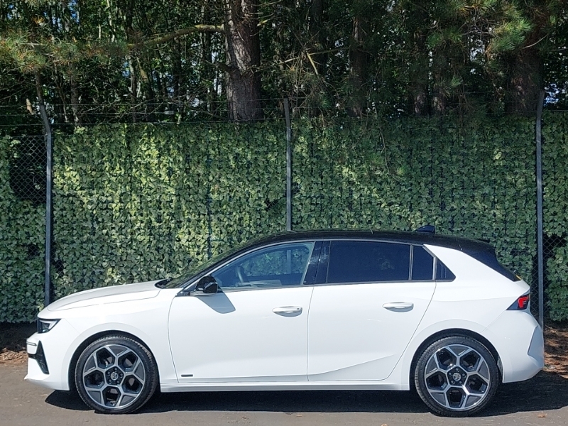 Vauxhall Astra 1.5 Turbo D Ultimate White #4