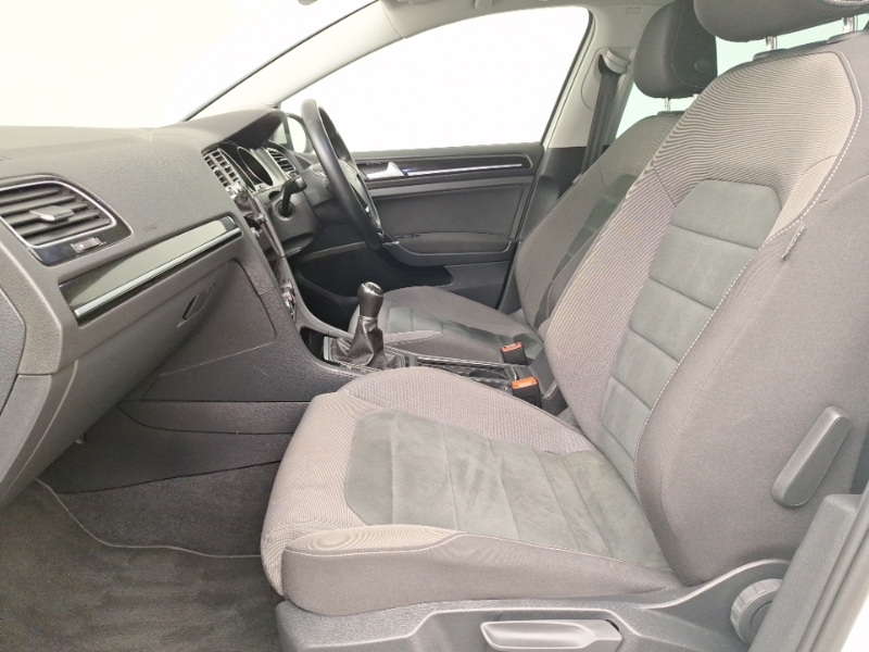 Volkswagen Golf 1.6 Tdi Gt FL19XSP White #5