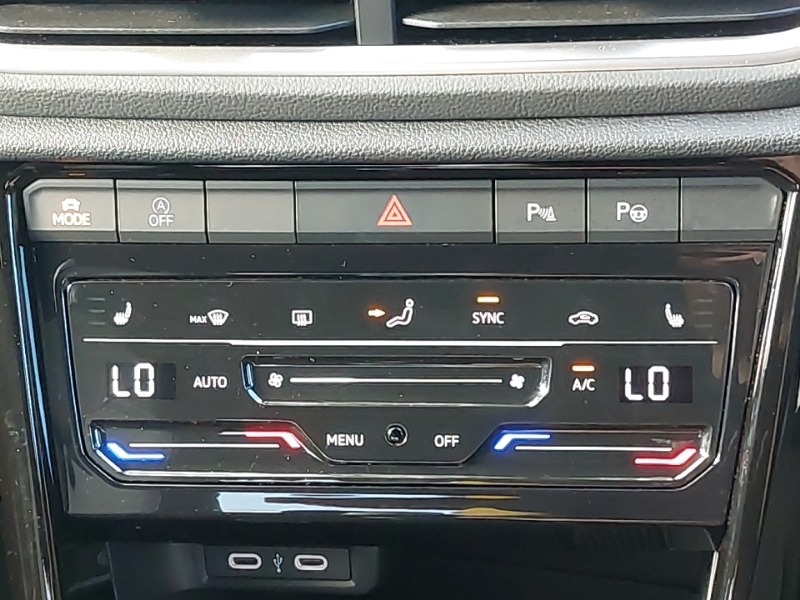 Volkswagen T-Roc 1.5 Tsi R-line Dsg Pan Roof, Keyless Entry, R Blue #15