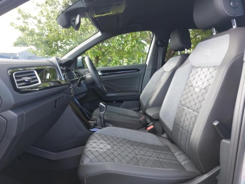 Volkswagen T-Roc 1.5 Tsi R-line Silver #5