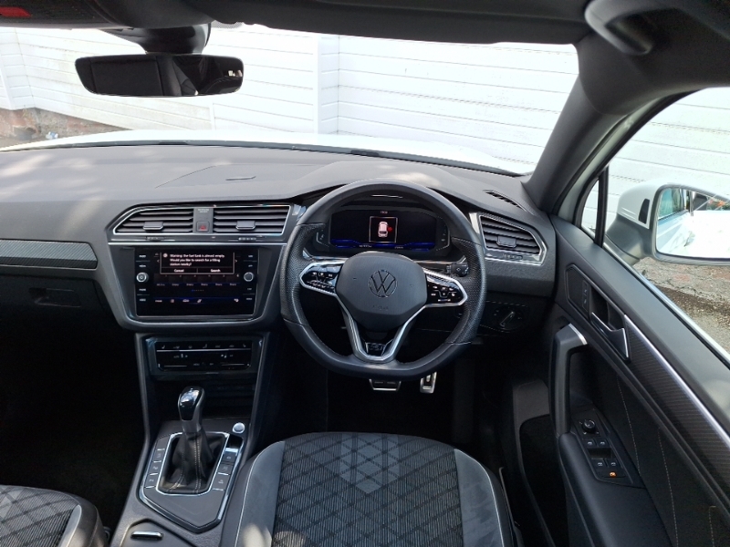 Volkswagen Tiguan 1.5 Tsi 150 Active Dsg Black #8