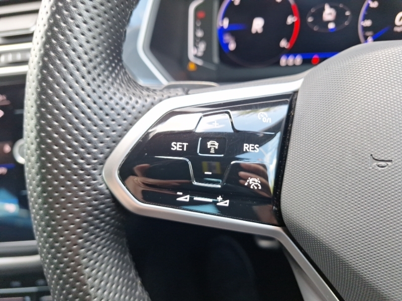Volkswagen Tiguan 1.5 Tsi 150 Active Dsg Black #12