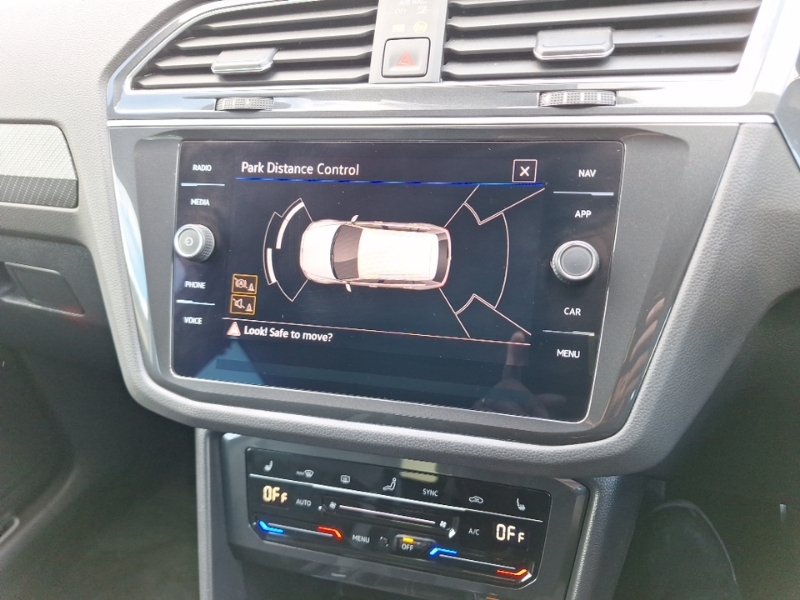 Volkswagen Tiguan 1.5 Tsi 150 Active Dsg Black #9