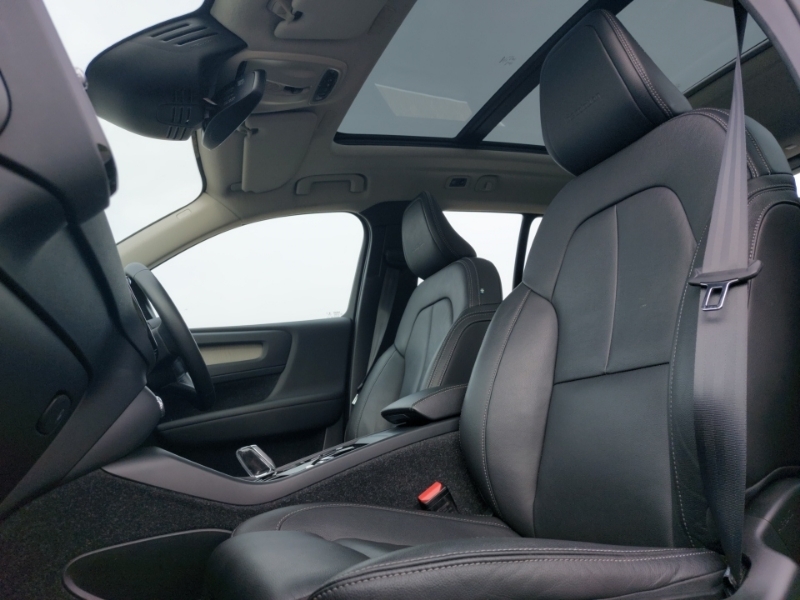 Volvo XC40 1.5 T3 163 Inscription Pro Geartronic White #5