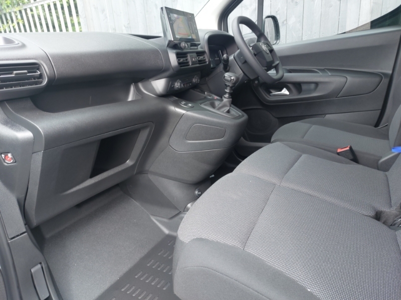 Citroen Berlingo 1.5 D 100Ps Van Driver White #5