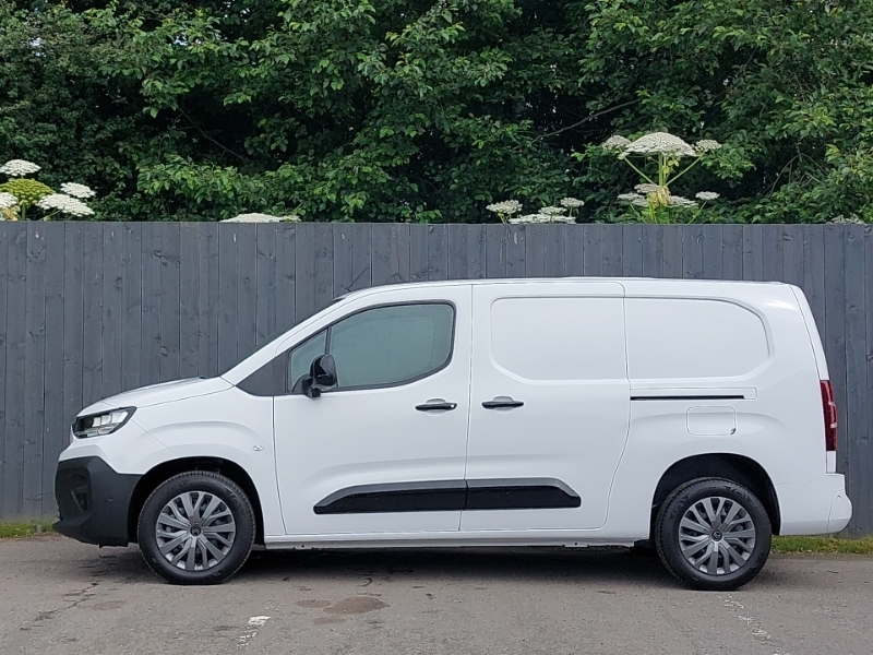 Citroen Berlingo 1.5 D 100Ps Van Driver White #4