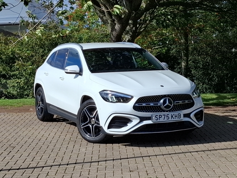 Mercedes-Benz GLA Class Gla 200D Amg Line Executive White