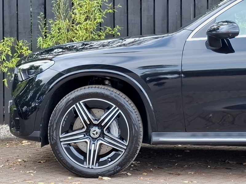 Mercedes-Benz GLC Class 300 4Matic Amg Line Prem Pan 9G-tronic 2026 Black #19