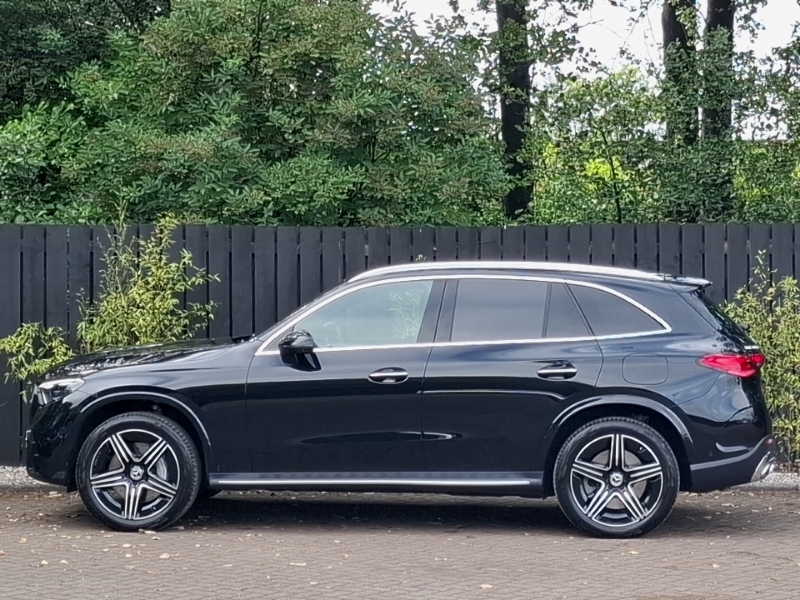 Mercedes-Benz GLC Class Glc 300De 4Matic Amg Line Premium 9G-tronic Black #4