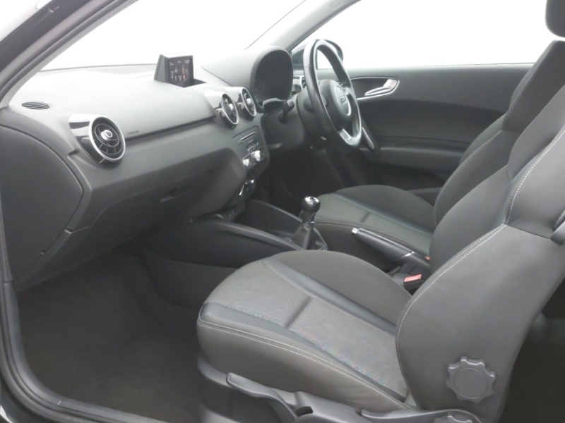 Audi A1 Tfsi Sport Sportback Euro 6 Ss Black #5