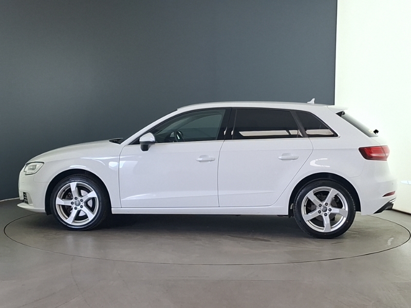 Audi A3 1.0 Tfsi Sport White #4