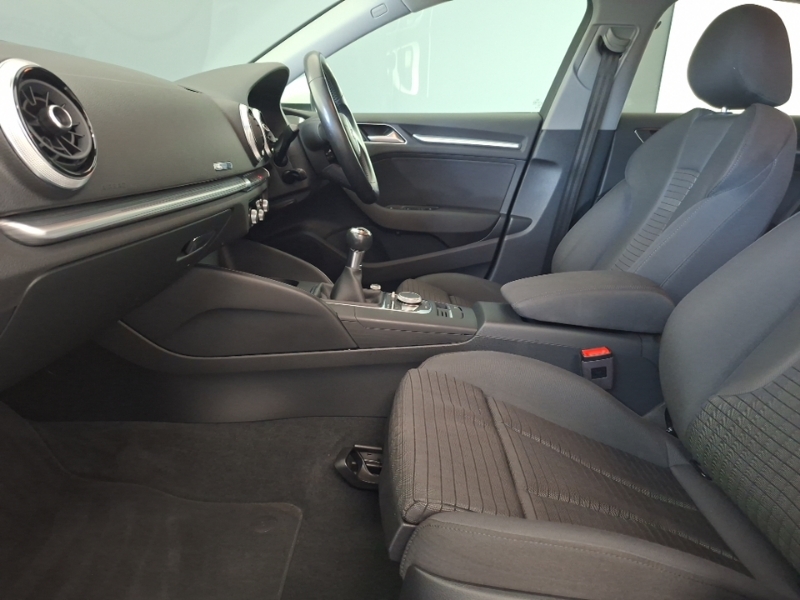Audi A3 1.0 Tfsi Sport White #5