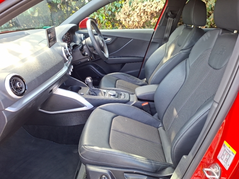 Audi Q2 35 Tfsi S Line S Tronic Red #5