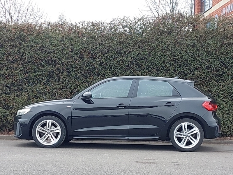 Audi A1 35 Tfsi S Line S Tronic Black #4