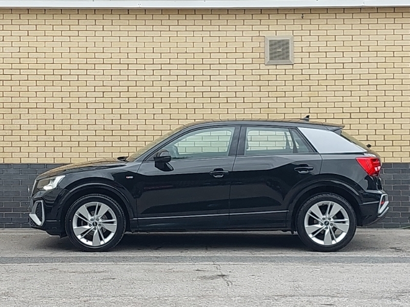 Audi Q2 30 Tfsi S Line Black #4