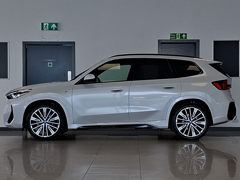 BMW iX1 150Kw Edrive20 M Sport 65Kwh White #4