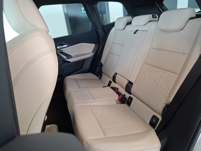 BMW iX1 150Kw Edrive20 M Sport 65Kwh White #6