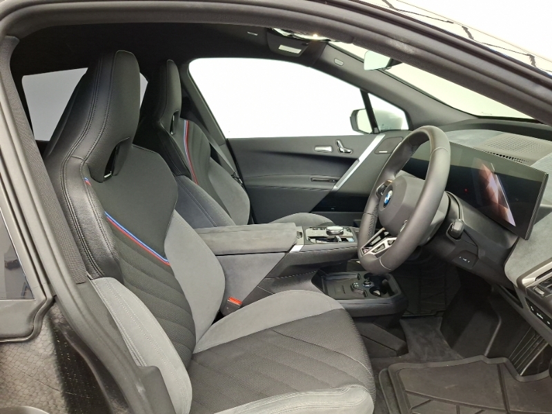 BMW iX 300Kw Xdrive45 M Sport 101Kwh White #6