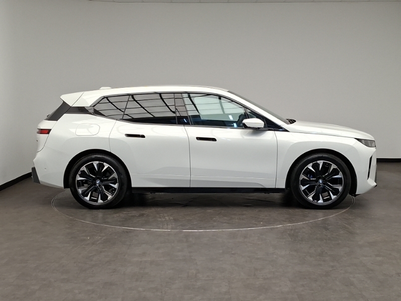 BMW iX 300Kw Xdrive45 M Sport 101Kwh White #3