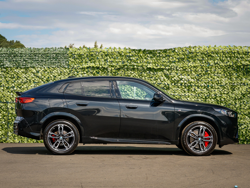 BMW X2 Sdrive 20I M Sport Step Black #3