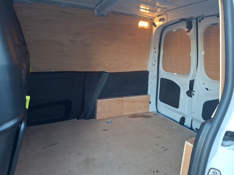 Citroen Berlingo 1.5 Bluehdi 650Kg Enterprise Ed 100Ps 6 Spd Ss White #6
