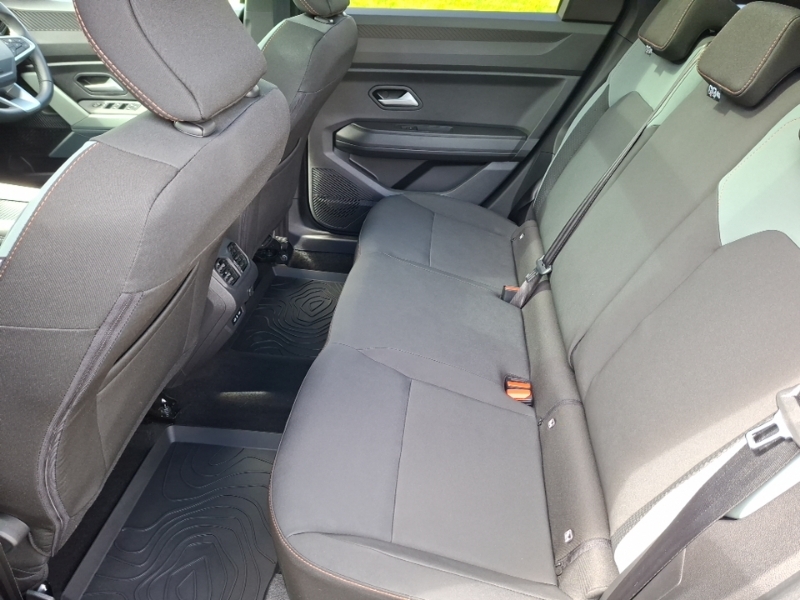 Dacia Bigster 1.8 Hybrid 155 Journey Estate Green #6