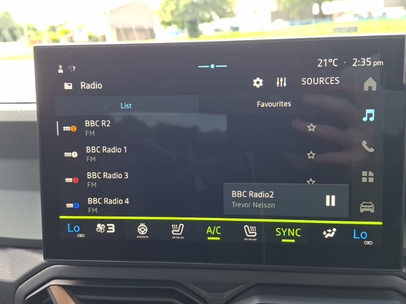 Dacia Bigster 1.8 Hybrid 155 Journey Estate Green #11