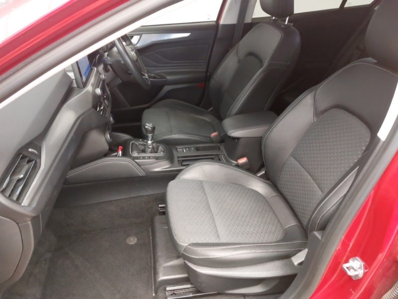 Ford Focus 1.0 Ecoboost Hybrid Mhev 155 Titanium X Ed Red #5