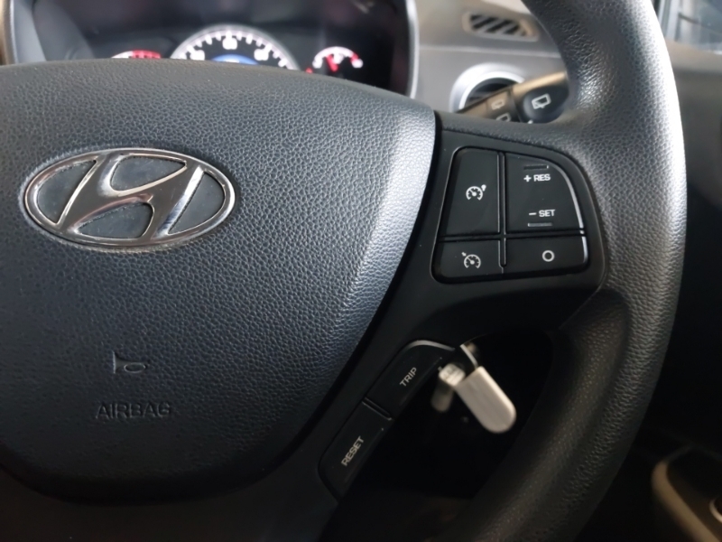 Hyundai I10 Hyundai I10 Se 1.0 White #13