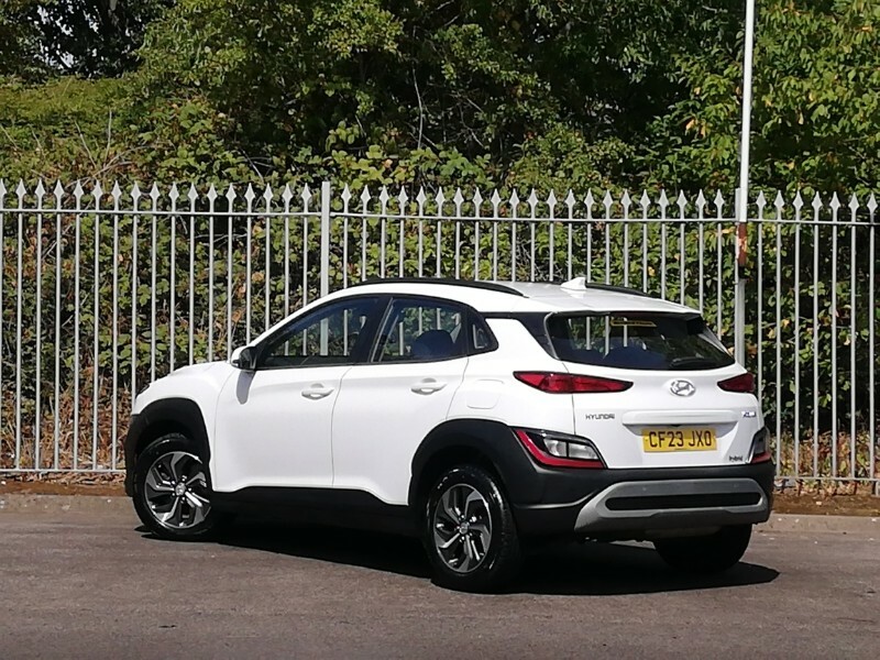 Hyundai Kona 1.6 Gdi Hybrid Se Connect Dct White #2