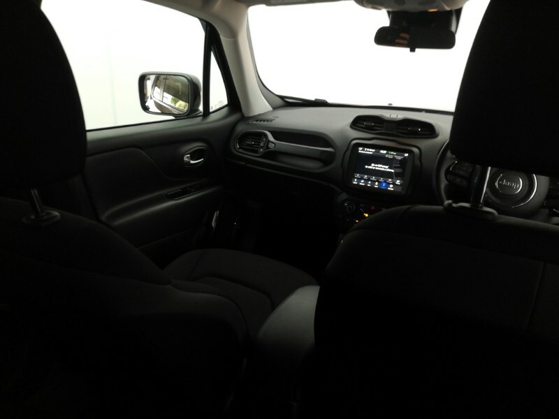 Jeep Renegade 1.3 T4 Gse Night Eagle II Ddct Black #3
